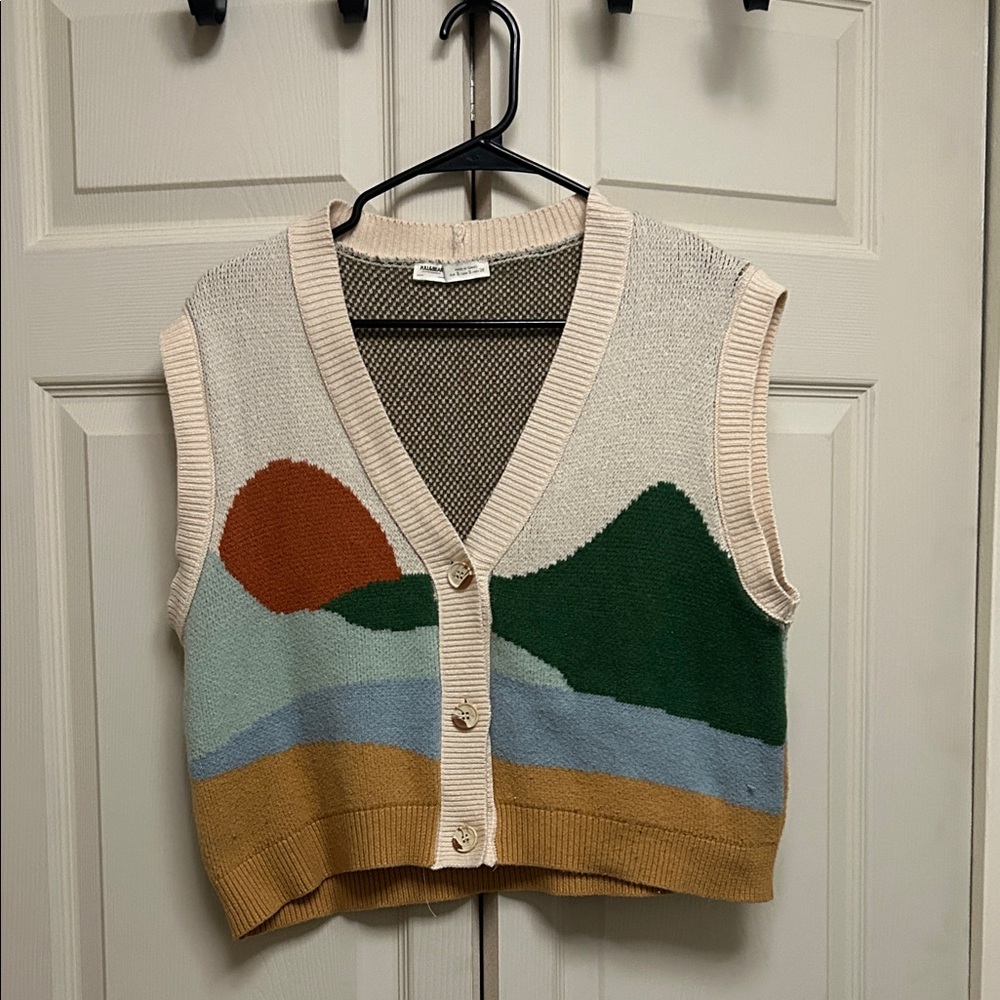 Pull&Bear Cream Sleeveless V-Neck Vest with Green, Rust & Blue Accents